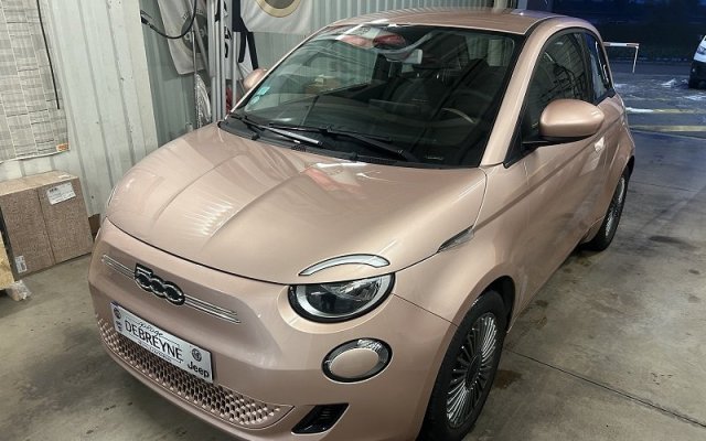 FIAT 500 E 95CV 24.8 KW 190 KMS ICONE